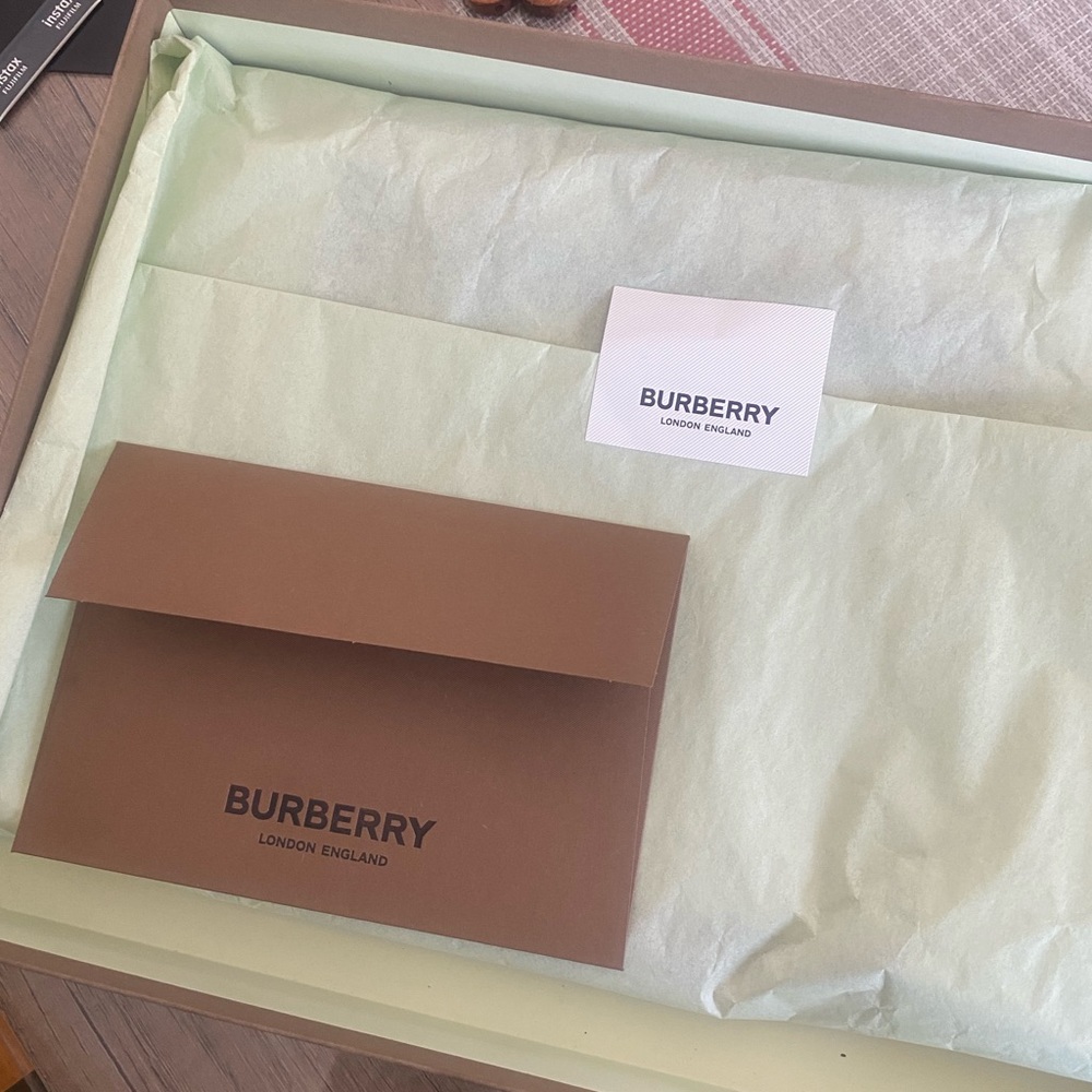 Burberry Archive Beige Classic Check Cashmere Scarf